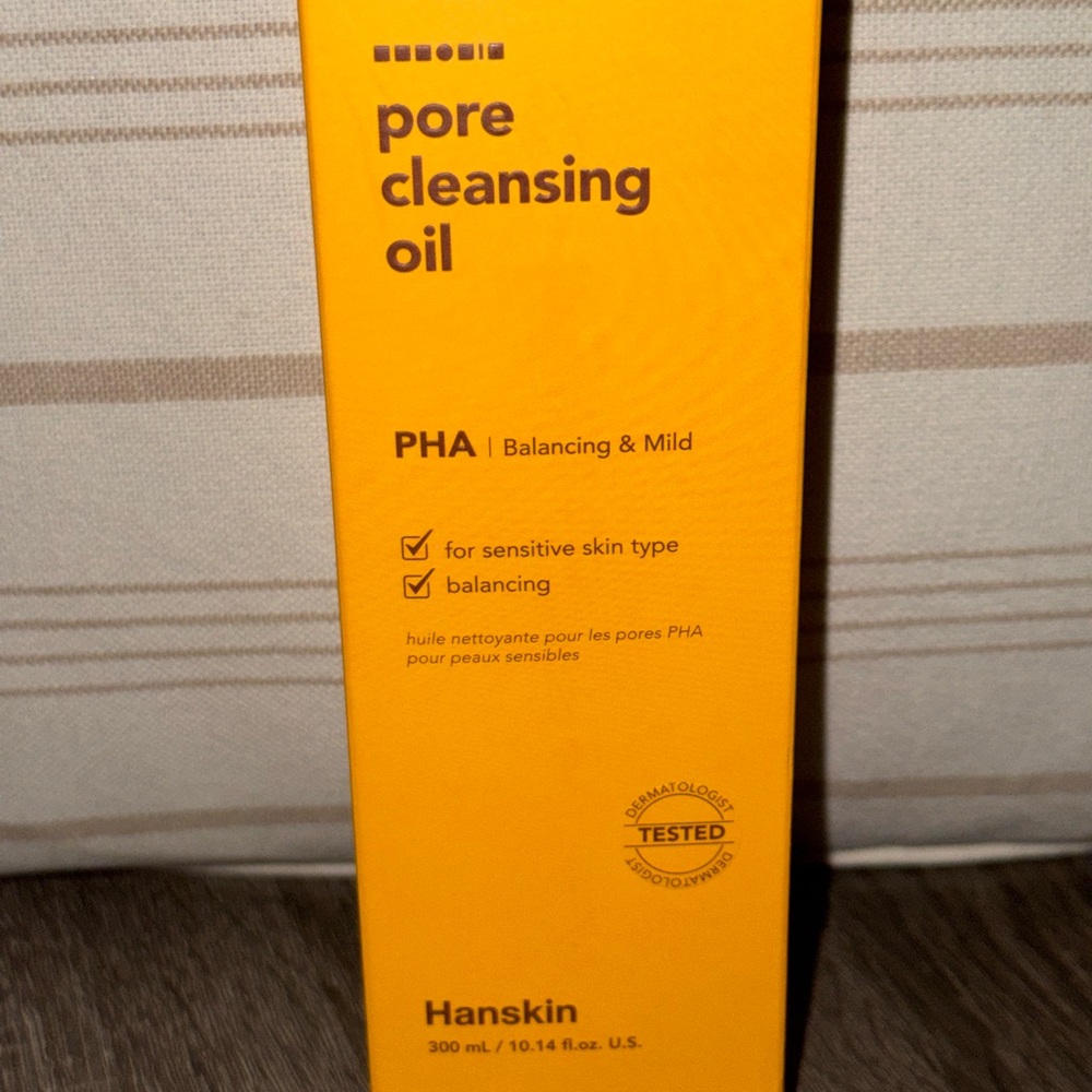 Hanskin Pore Cleansing Oil - Orange